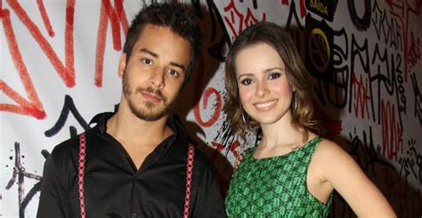 Música · 1 decade ago. Junior fala sobre o desempenho de Sandy no ''SuperStar ...