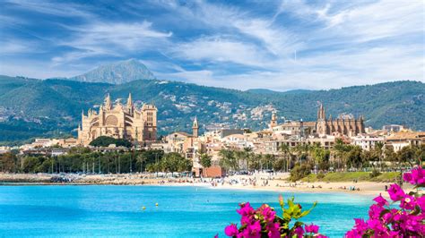 A Guide To Discovering The Best Beaches In Palma De Mallorca
