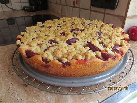 Pflaumen Streuselkuchen auf dem Blech von KaBoki Chefkoch