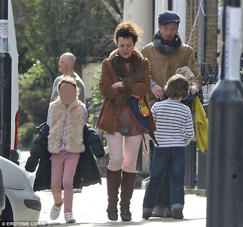 Stage and screen actor helen mccrory, who is known for her roles in harry potter and the bbc the english couple, who live in suffolk, have two children together and only last month appeared on itv's. Damian Lewis and wife Helen McCrory take a sunny Saturday stroll with the children | Daily Mail ...