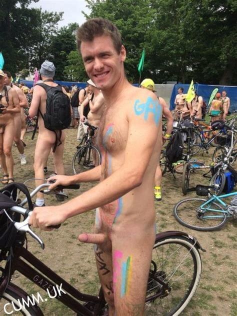 Aroused Erections At The World Naked Bike Ride 29 Bilder