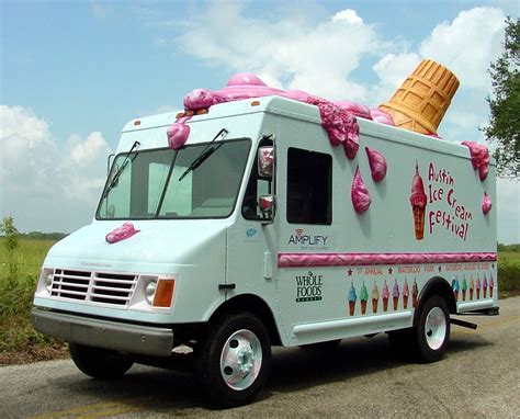 This rusty wreck belongs to barbara who has served ice cream to the locals for over 50 years. ice cream truck - Google Search | Ice cream truck, Ice ...