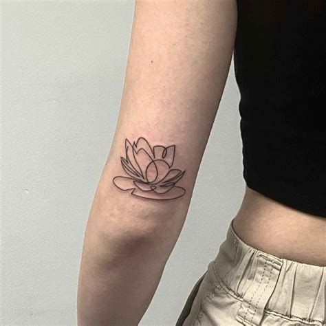 71 Simple Water Lily Tattoo Designs And Meanings Tattoo Glee