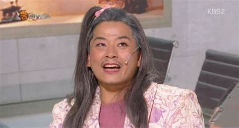 오늘 사브르 단체전에서 금메달 딴 김준호 선수. 사장님 개그맨 김준호가 함께 살아가는 법 | 1boon