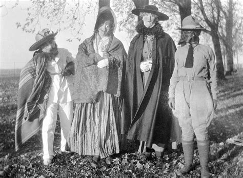 12 Images Of Halloween Costumes Over The Last 100 Years Business Insider