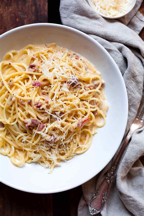 Otherwise known as a bowl of pure joy. Simple Spaghetti Carbonara (20 minutes!) | Food Recipes N