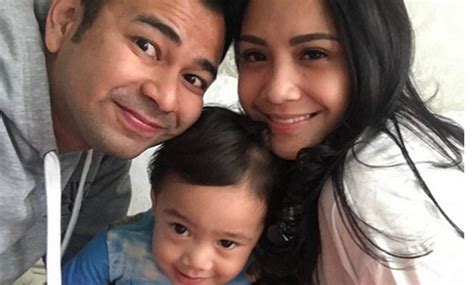 Jika kamu perhatikan, nisya dan syahnaz begitu akur saat bersama kakak. Jelang Resepsi Adik Nagita Slavina, Raffi Ahmad Unggah ...