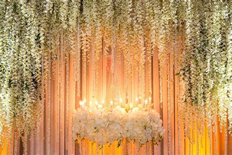 8 Ways To Use Artificial Flowers For Decoration Of Wedding Venues