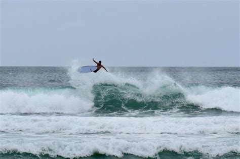 Can you surf in Destin Florida?