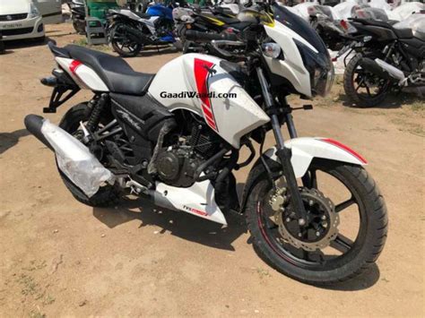 2021 tvs apache rtr 160 2v. TVS Apache RTR 160 White Race Edition Launched In India At ...