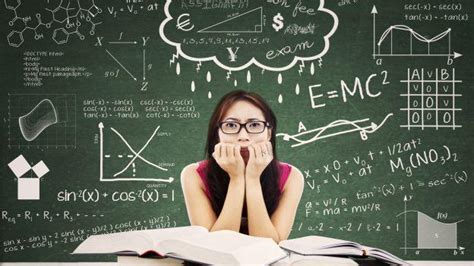 In presenza del segnale raffigurato e del semaforo a tre luci abbiamo la precedenza se il semaforo è spento. Come fare il calcolo dell'ipotenusa di un triangolo ...