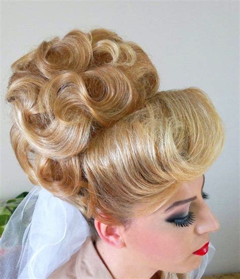 Pin By Mark Mcnabb On Updo Bun Hairstyles For Long Hair Bouffant