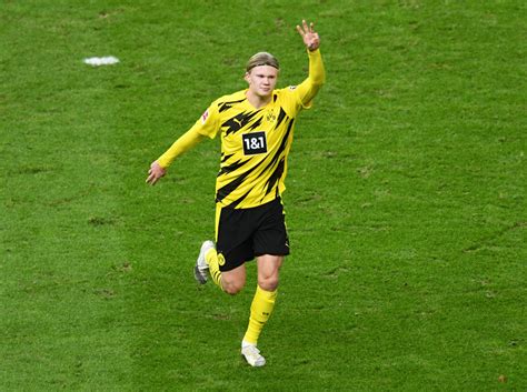 Erling haaland fm 2021 scouting profile. Håland sofre lesão muscular e desfalca o Borussia Dortmund ...