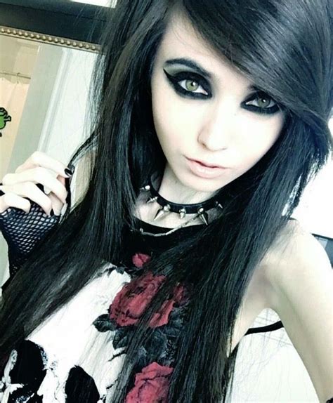 Pin By Who S Your Daddy On Dark White Light Cute Emo Girls Emo Girls Emo Scene Hair