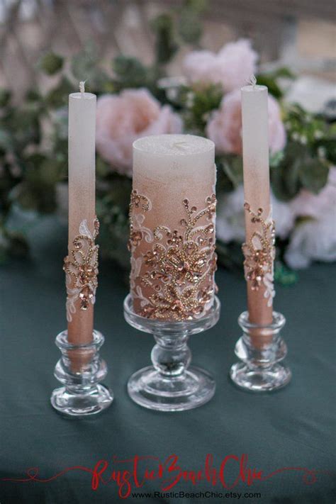 Confezionato in barattolo di metallo con finestra disponibile in vari colori all'interno di una polybag. Matrimonio Unity Candle Set, Rustic Wedding Unity Candela, Rosa Oro & Crystal Pizz ocandeli ...