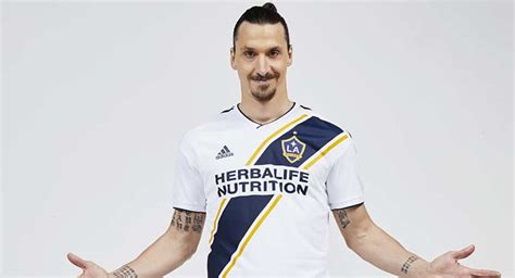 (born 03 oct, 1981) forward for ac milan. Zlatan Ibrahimović Biography Facts, Childhood And Personal ...