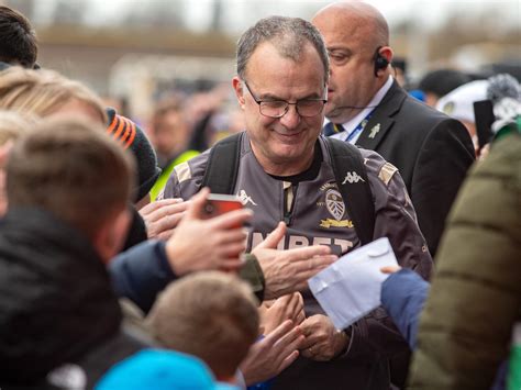 Marcelo alberto bielsa caldera born: Leeds United head coach Marcelo Bielsa one of six nominated for Championship award | Yorkshire ...