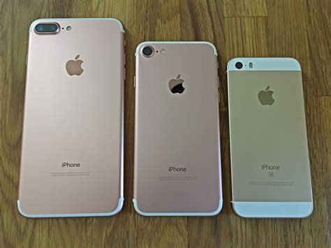 The iphone 6s continued this success, and in a year of disappointing launches due to the weak showing of the widely used snapdragon 808 and 810, the 6s and 6s plus looked particularly good as the competition really couldn't measure up. iPhone 7 and iPhone 7 Plus: Unboxing + comparison photos
