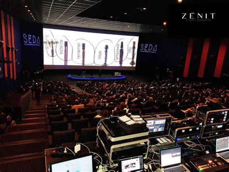 El espacio más grande de kinépolis ciudad de la imagen es abierto y perfecto para acoger ferias, convenciones y eventos que requieren una gran capacidad. Kinépolis, Madrid Ciudad de la Imagen - Zenit Audiovisuales