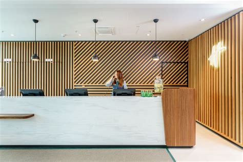 We're close to bus and rail stations for quick access to vienna city center, 20 minutes away. Holiday Inn Vienna South, Wien · Referenzen · PCT Chemie
