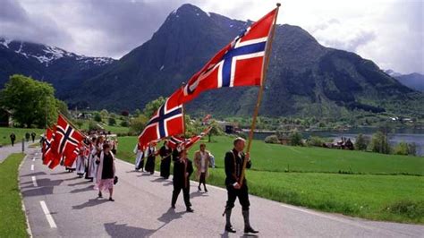 Norway Unseats Denmark As Worlds Happiest Country Report Premium