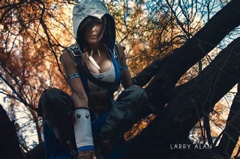 Jessica Nigri Becomes An Assassin With Her Latest Cosplay Destructoid