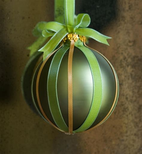 41 Best Diy Ribbon Ornaments For Christmas Ideastoknow