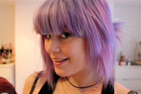 Which is the best bleach london hair colour? BLEACH London - Parma Violets hair dye review.