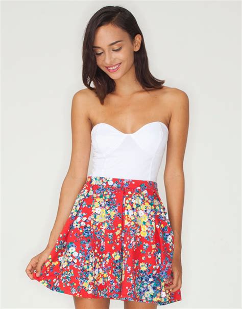 Love This Ditsy Floral Fashion Flared Mini Skirt