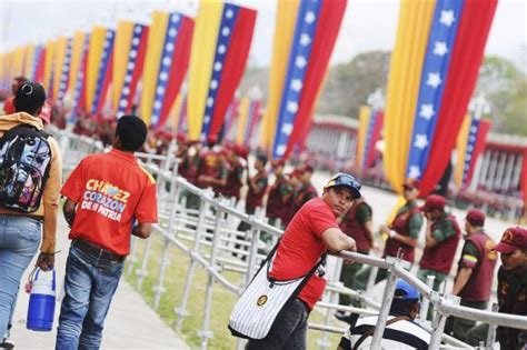 Abro esta cuenta para que dejen de difamar con versiones falsas de mi. Del Castillo Literario: Cientos de miles de venezolanos ...