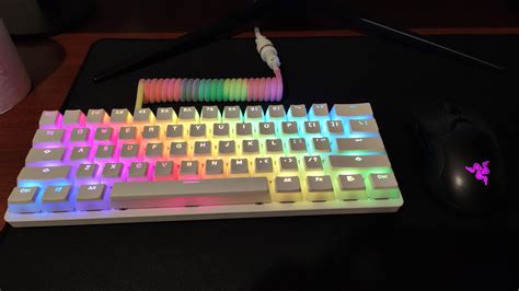 Huntsman Mini With Pudding Keycaps And Custom Cable Rrazer