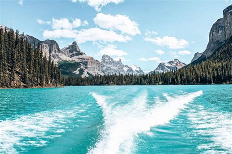 11 Most Beautiful Lakes In Western Canada Travel And Squeak