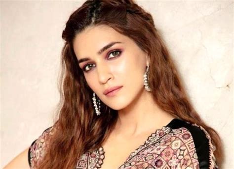 kriti sanon staying in shape after shedding 15 kgs to shoot lavni dance