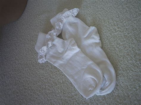 Cute Frilly White Ankle Socks Vintage Style Bobby Socks 4 7 Ebay
