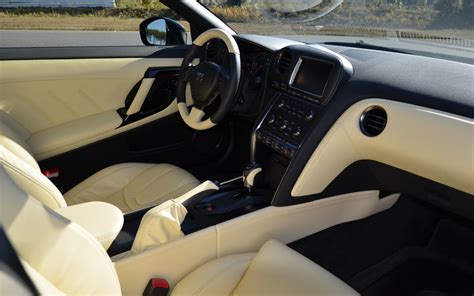 Nissan gtr nismo 2016's average market price (msrp). Premium interior of the 2015 Nissan GT-R - Picture Gallery ...
