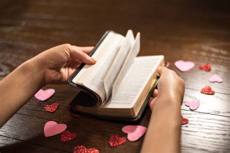 Bible Heart Stock Photos Pictures And Royalty Free Images Istock
