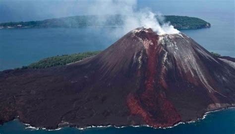 Lampu Suar Bukti Keganasan Letusan Krakatau 1883 Akan Dipind