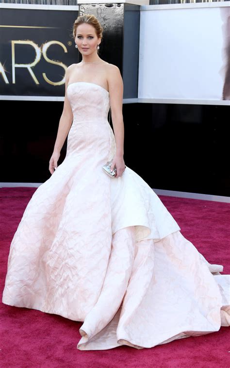 The 84th annual academy awards are next sunday and we're all waiting with baited breath to see what this year's best actress noms will wear. Winning women: The stunning gowns of 'Best Actress' Oscar ...