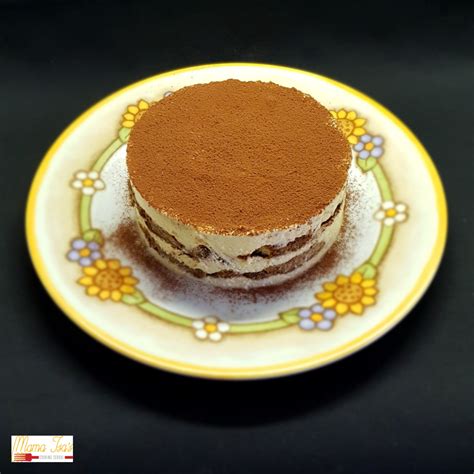 Five ingredients and 20 minutes are all you need to make this impressive dessert. Italian Lady Finger Dessert Recipes - Easy Tiramisu Recipe ...