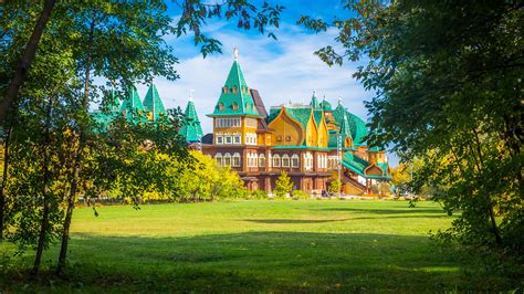 5 Reasons To Visit Moscows Stunning Kolomenskoye Park Russia Beyond