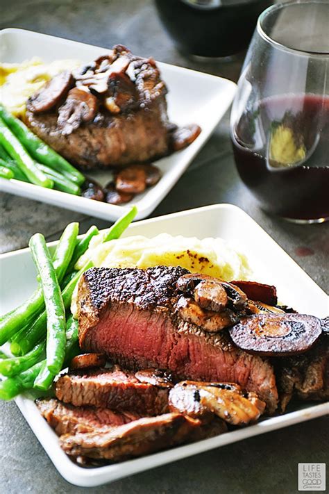 Simple yet decadent, these dishes feature steak, seafood, pasta, chicken, and more. The Best Ideas for Easy Christmas Dinners for Two - Best Diet and Healthy Recipes Ever | Recipes ...