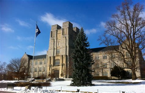 File:Burruss Hall, Virginia Tech.JPG - Wikipedia, the free encyclopedia