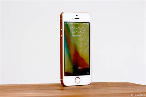 Apple Iphone Se Review Great Things Can Come In Small Packages