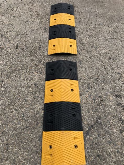 For Rubber Speed Bumps 500mm X 350mm X 50mm In Uk