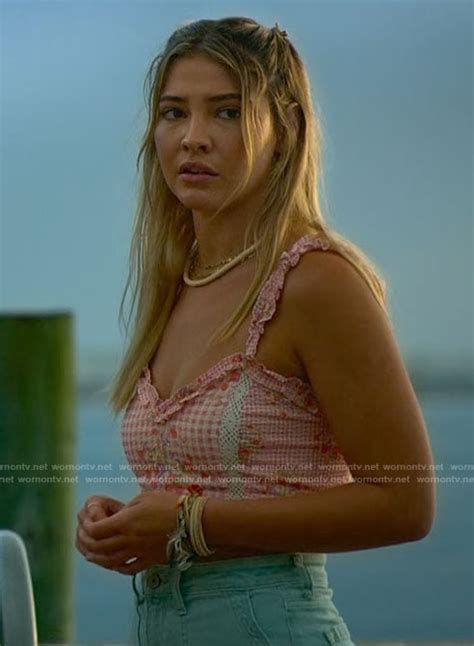 Outer Banks 3x04 The Diary Outfits And Fashion Wornontv