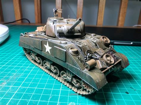 My First Fully Painted And Weathered Model Tamiya 135 M4 Sherman