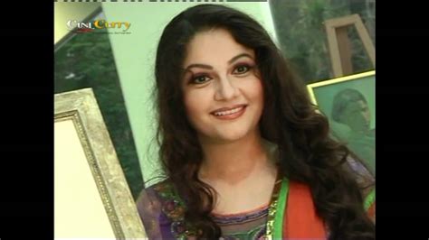 Gracy singh is now santoshi mata! Gracy Singh At Art Exhibition Opening - YouTube