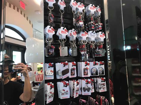 Behind The Thrills Hello Kitty Arrives In All New Store At Universal