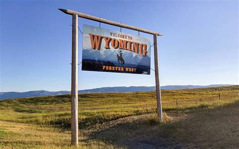5 Reasons To Love Wyomings Wild West Ways Travelocity