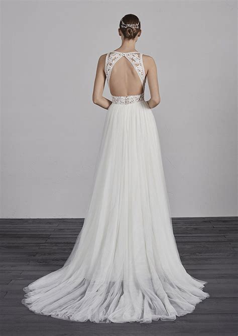 Romantisches brautkleid romantisches brautkleid, größe 36, farbe cremeweiß, mit schleppe (möglichkeit zum hochraffen mittels eines knopfes); Romantische Brautkleider im La Donna Hochzeitsatelier